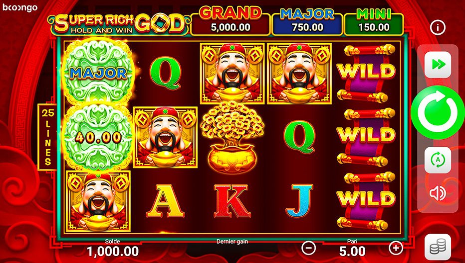 Rouleaux de la machine à sous Super Rich God: Hold and Win